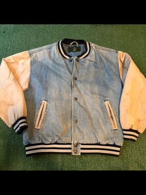 vintage denim Cambridge classics varsity jacket men’s medium
